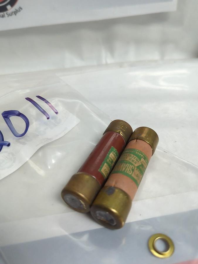 Used SHAWMUT,2011,35 AMP FUSE LOT OF 2 PRE-OWNED