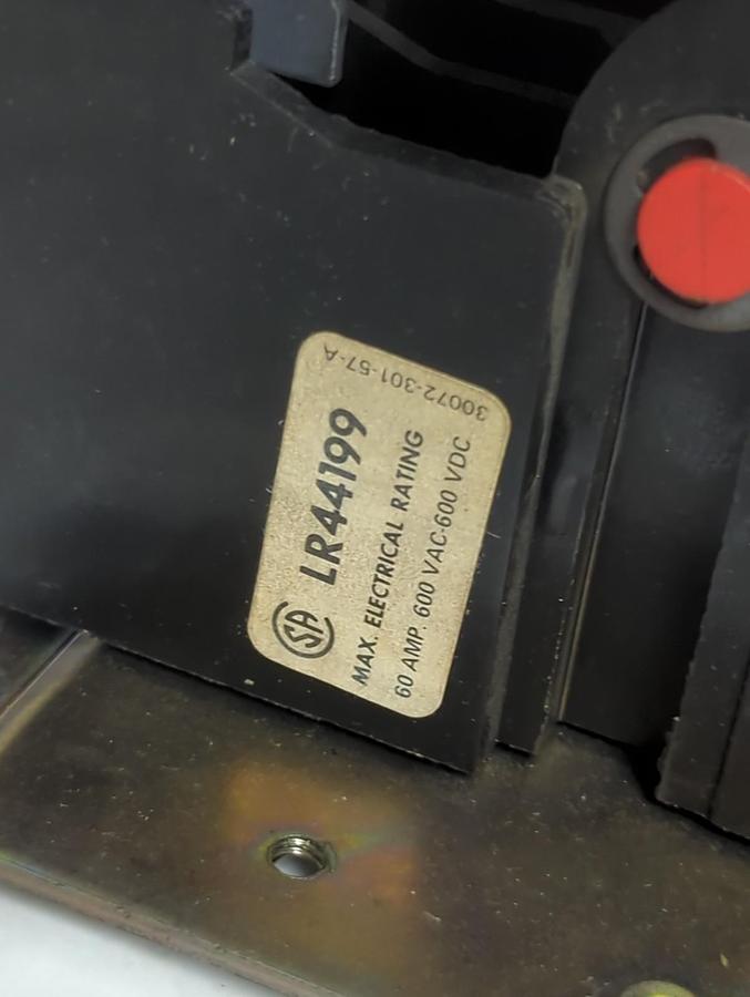 Used SQUARE D,HU-60-SV,3-POLE DISCONNECT SWITCH 60 AMP 600 V PRE-OWNED