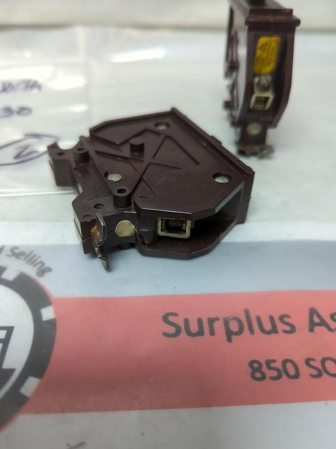 Used WADSWORTH,CTL130,CIRCUIT BREAKER 30 AMP 1-POLE LOT OF 2 PRE-OWNED