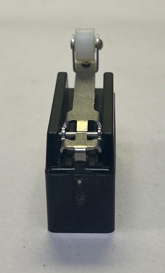 Used KISSLING,D-72215,LIMIT SWITCH TOP PLUNGER ROLLER