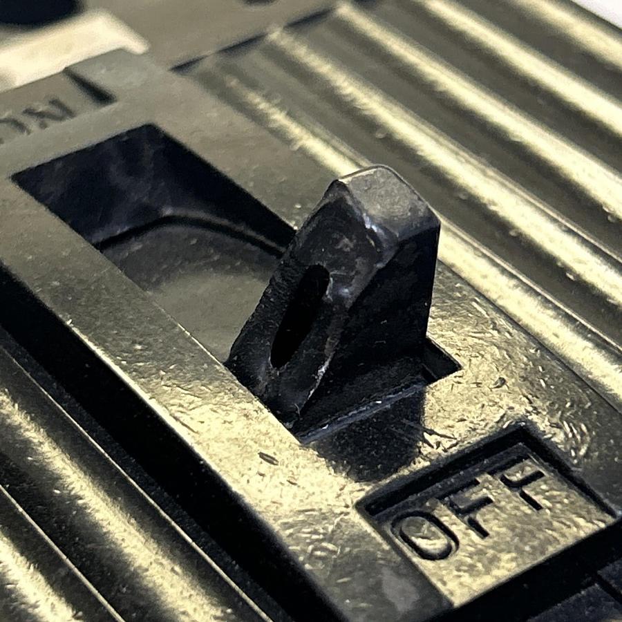 Used GENERAL ELECTRIC,TED134100,CIRCUIT BREAKER 100A 480V 3P SEE PICTURES