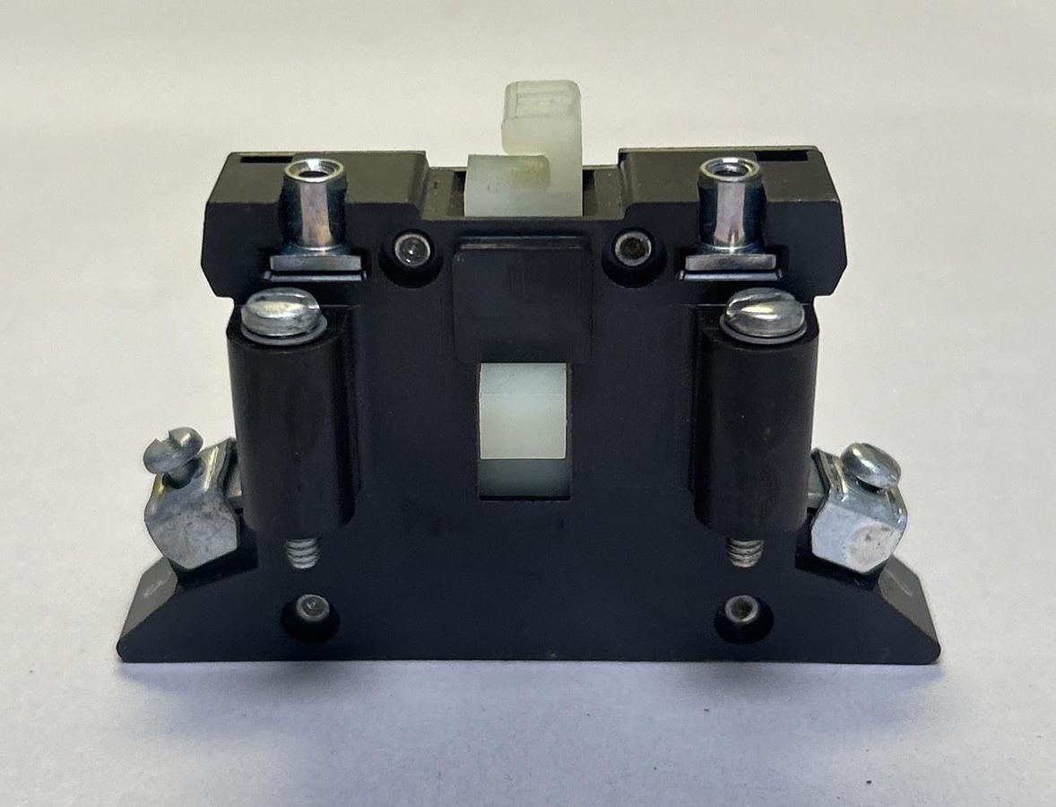 Used CUTLER-HAMMER,C320KB1,AUXILIARY CONTACT BLOCK