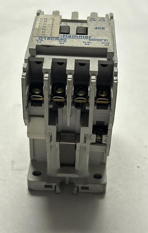Used CUTLER-HAMMER,D15CR40,CONTACTOR