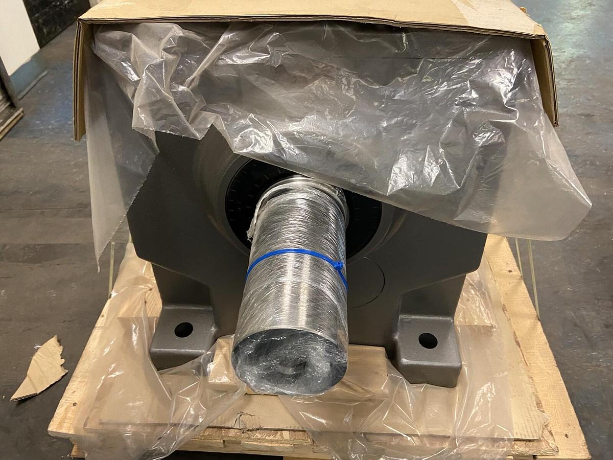 Used NORD GEAR,SK92-W,GEAR REDUCER RATIO 10.5 75630 LB-IN OUTPUT 167RPM