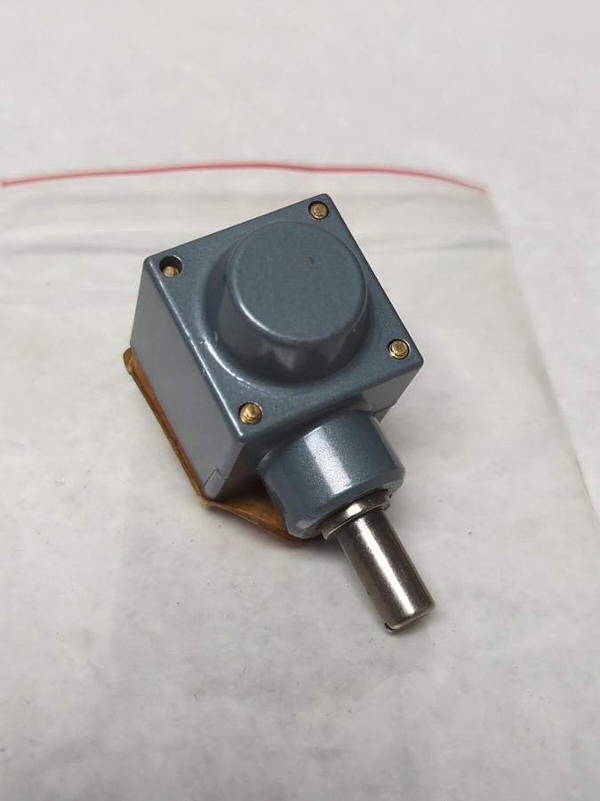 ALLEN-BRADLEY,Z-16066,OPERATING HEAD MISSING BOX NOS