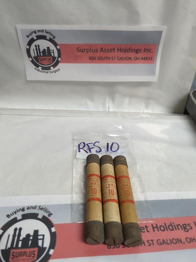 GOULD SHAWMUT,RFS10,RENEWABLE 10 AMP FUSE LOT OF 3 PRE-OWNED