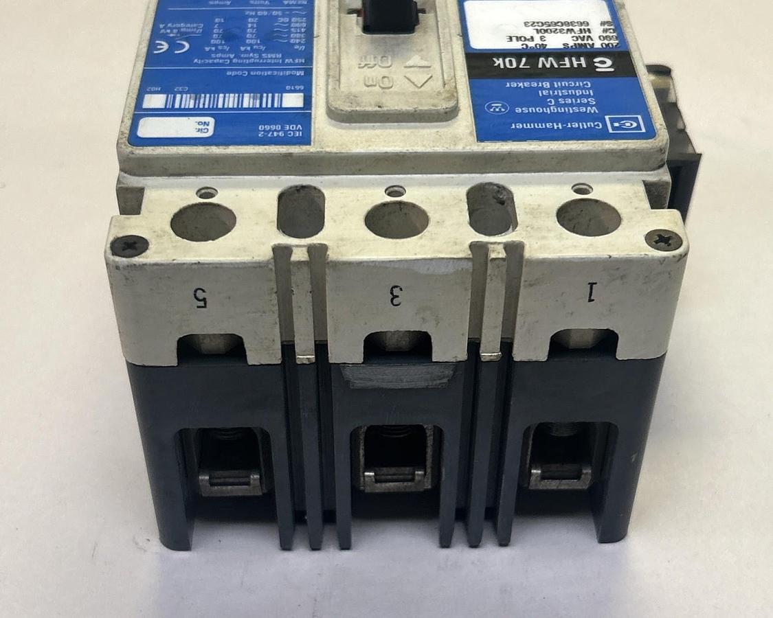 Used CUTLER-HAMMER,HFW3200L,CIRCUIT BREAKER 200A 690V 3P