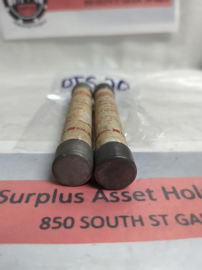 Used GOULD SHAWMUT,OTS20,ONE-TIME 20 AMP FUSE LOT OF 2 PRE-OWNED