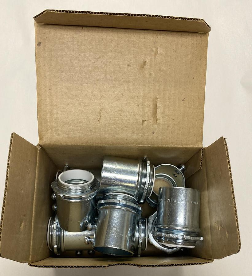 Used EGS,4150ST,Sert Screw EMT Connectors 1 1/2 INCH Box of 10 New