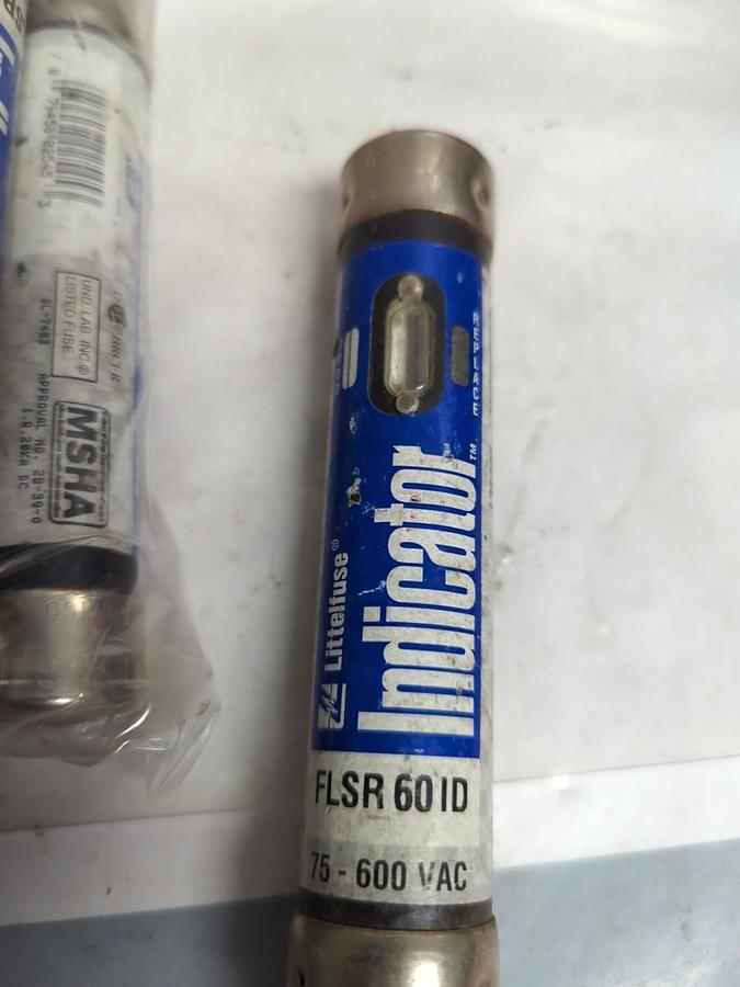 Used LITTELFUSE,FLSR60ID,INDICATOR FUSE 60 AMP LOT OF 10 PRE-OWNED