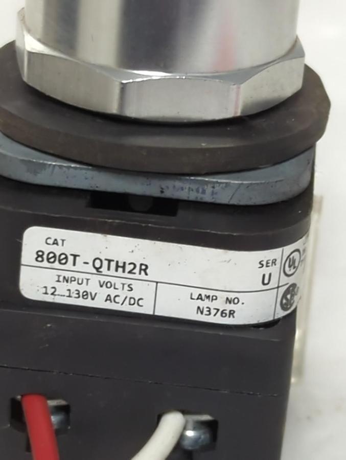 Used ALLEN BRADLEY,800T-QTH2R,SER U GREEN ILLUMINATED PUSH BUTTON PRE-OWNED