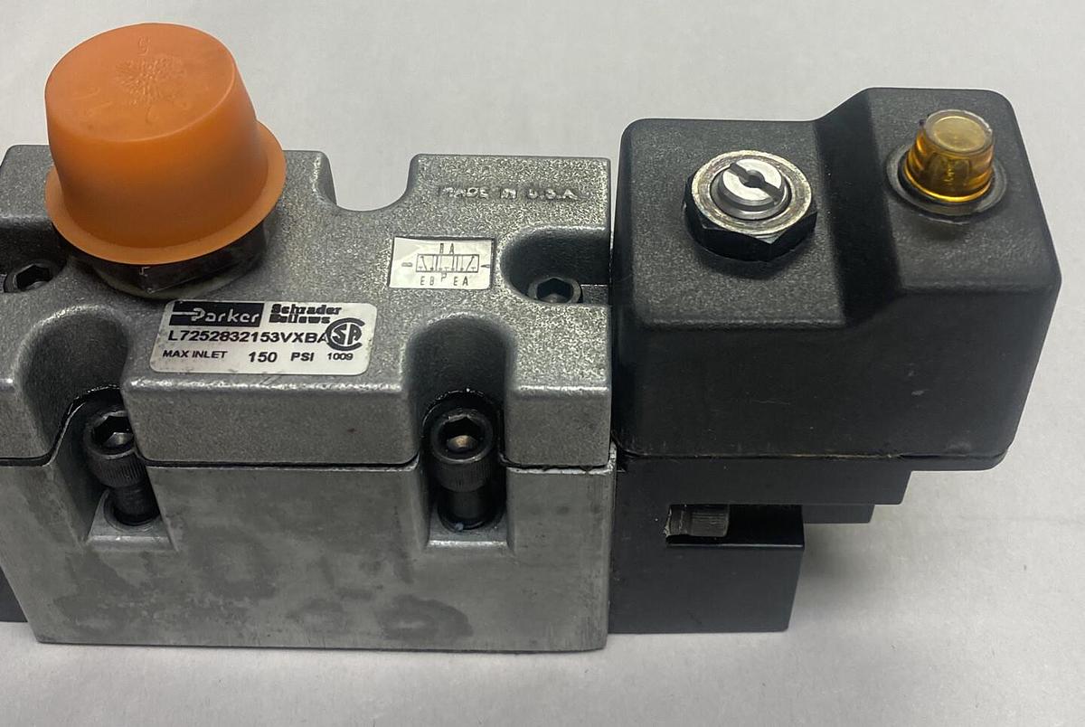 Parker,L7252832153VXBA,Solenoid Valve NOS