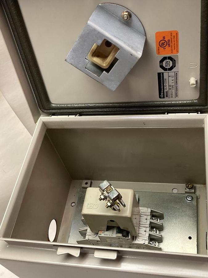 Used NTO,CL20-225U,3-Phase Electrical Enclosure Breaker Box Type 1.4.12 AC200V