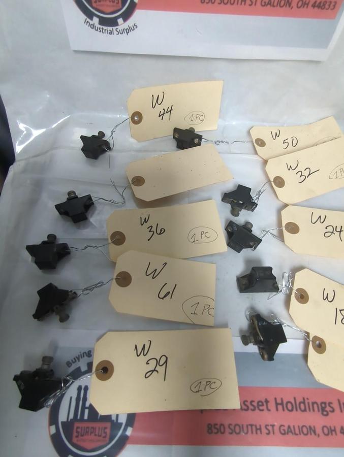 Used ALLEN BRADLEY,W-50-61-54-36-18-24-29-44-32-57,OVERLOAD HEATER ELEMENT LOT OF 10