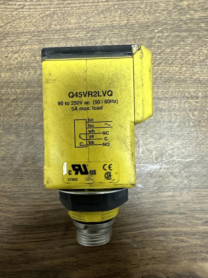 Used Banner,Q45VR2LVQ,Photo Electric Sensor