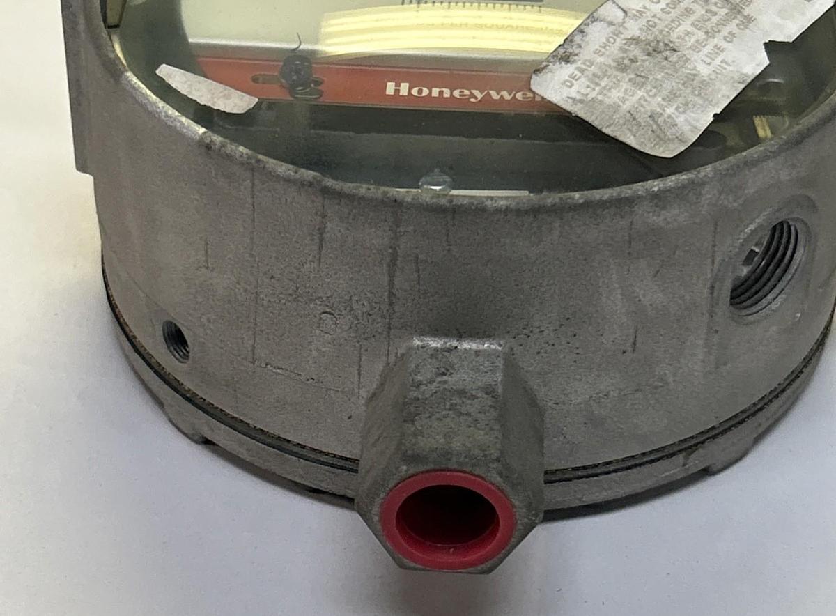HONEYWELL,C437F1011,GAS/AIR PRESSURE SWITCH NOS