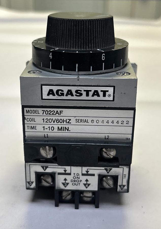 Used AGASTAT,7022AF,TIME DELAY RELAY 1-10 MIN
