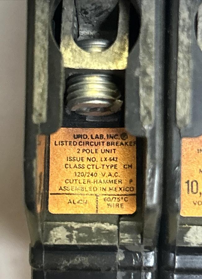 Used CUTLER HAMMER,CH,CIRCUIT BREAKER 40AMP 120/240V 2P LOT OF 4