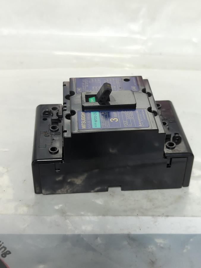 MITSUBISHI,NF30-CS,CIRCUIT BREAKER 3 AMP 3-POLE NOS