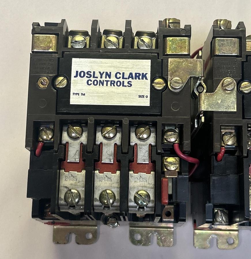 Used JOSLYN CLARK,T30U030,REVERSING STARTER SIZE 0 18A 600V