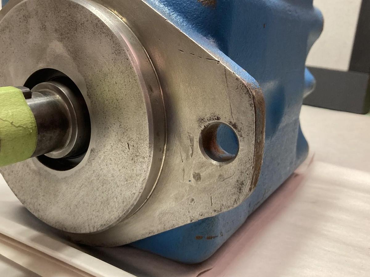 Used Vicker,02-137399-3,Vane Pump 4520V60A14 1CC22R