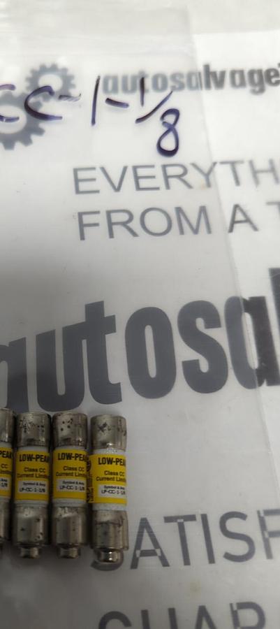 COOPER BUSSMANN,LP-CC-1-1/8,LOW-PEAK 1-1/8 AMP FUSE LOT OF 3 NOS