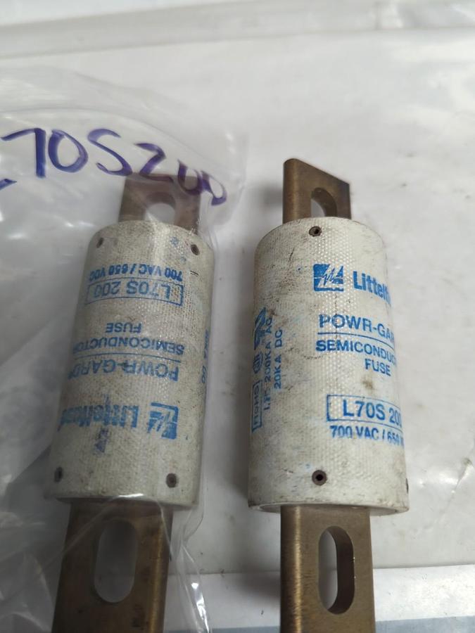 Used LITTELFUSE,L70S200,POWR-GARD FUSE 200 AMP LOT OF 2 PRE-OWNED