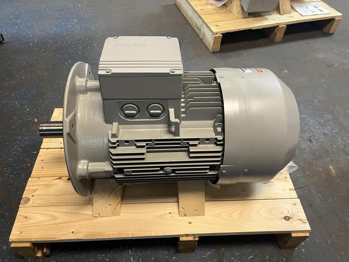SIEMENS,1LA9166-2LA91ZT19,MOTOR 18.5kW 400V 3PH 2940RPM 160L