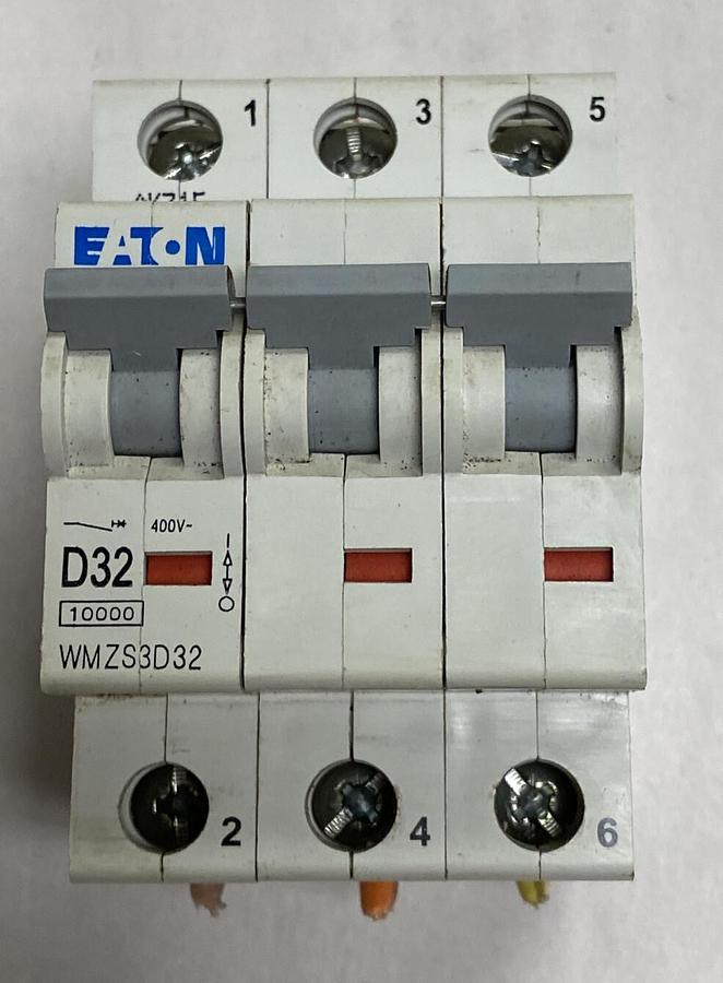 Used Eaton,WMZS3D32,Thermal Magnetic Circuit Breaker 3-Pole 32A 277/480VAC