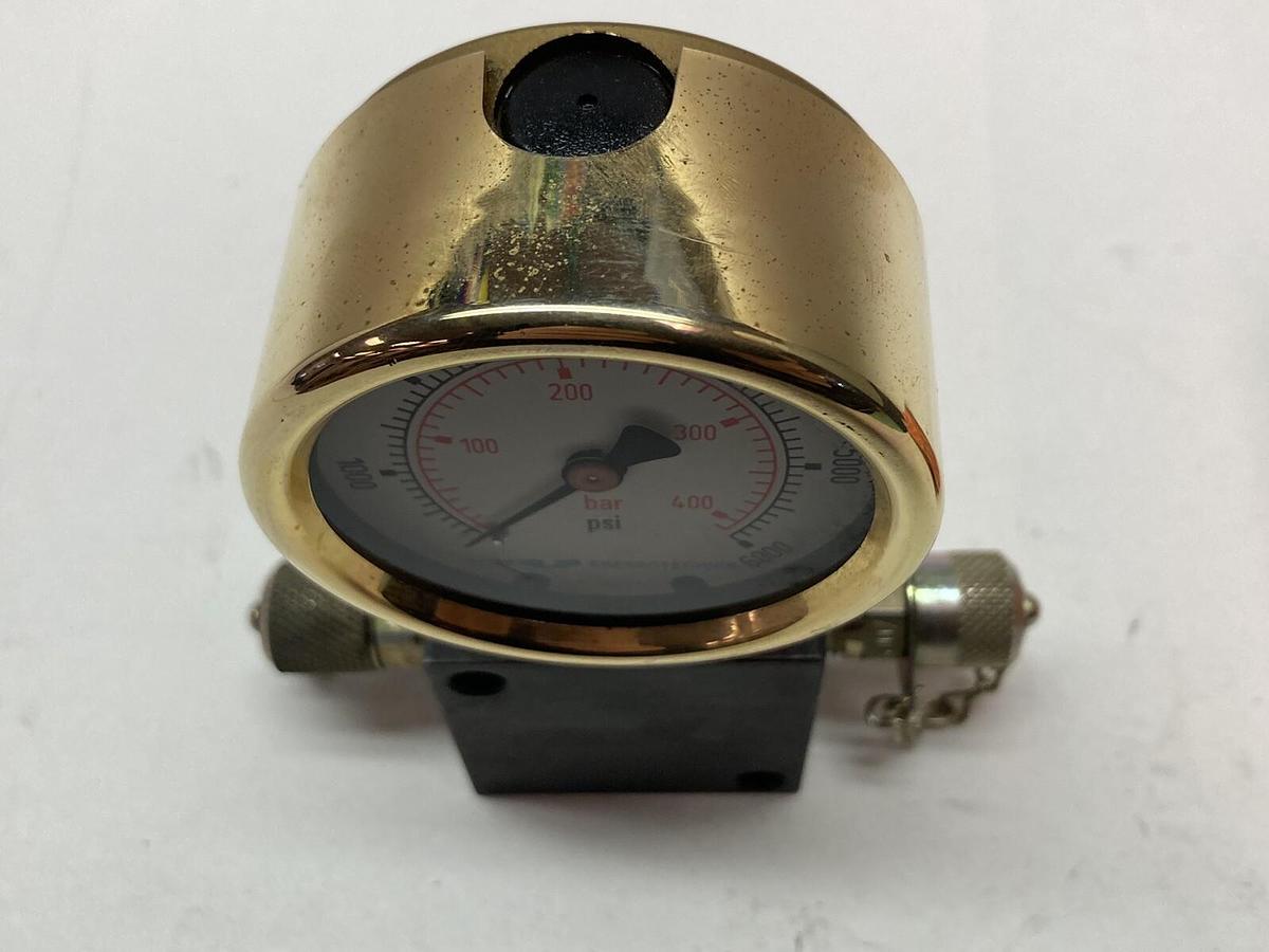 Pressotechnik,0-6000 PSI,Gas Regulator with Shut-Off Valve