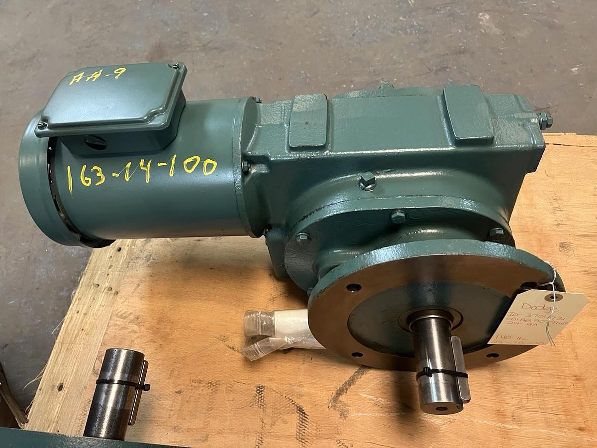 DODGE,FC56CG21F101,GEARMOTOR RATIO 101 17 RPM MOTOR 1HP 1725RPM
