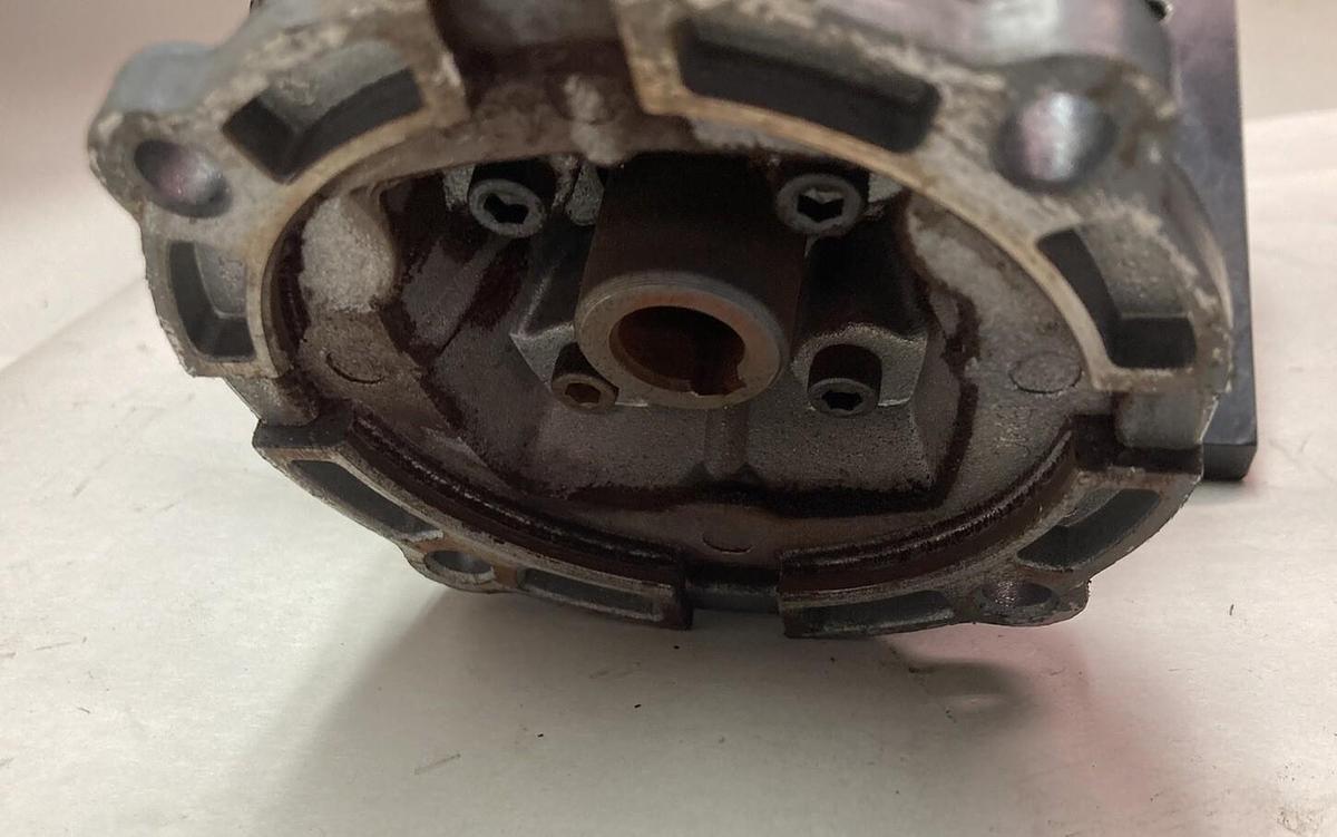 Used Boston Gear,F71020KB4G,Worm Gear Reducer