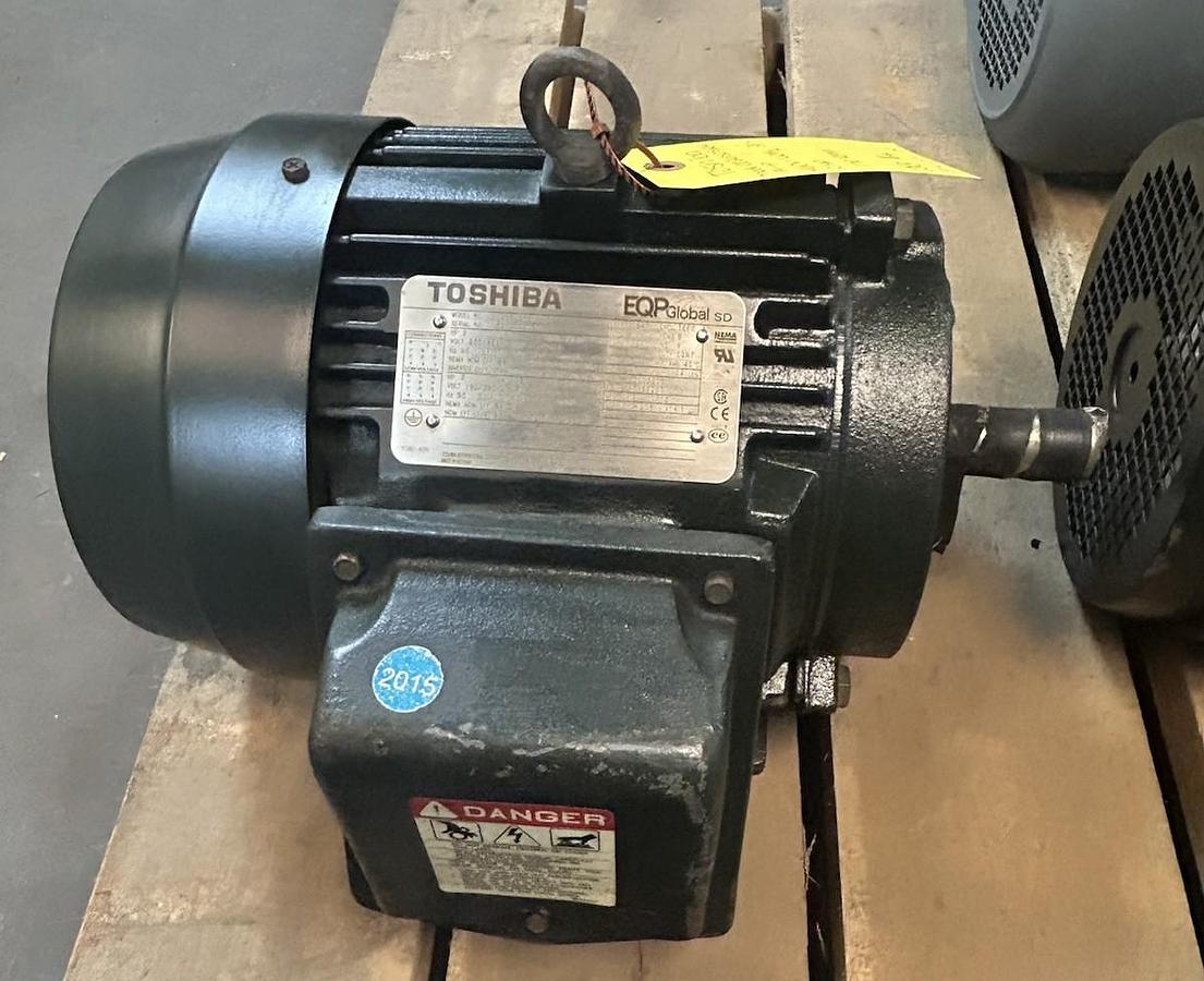 Used TOSHIBA,0026SDSR41A-P,MOTOR 2HP 230/460V 1170RPM 3PH 184T FRAME