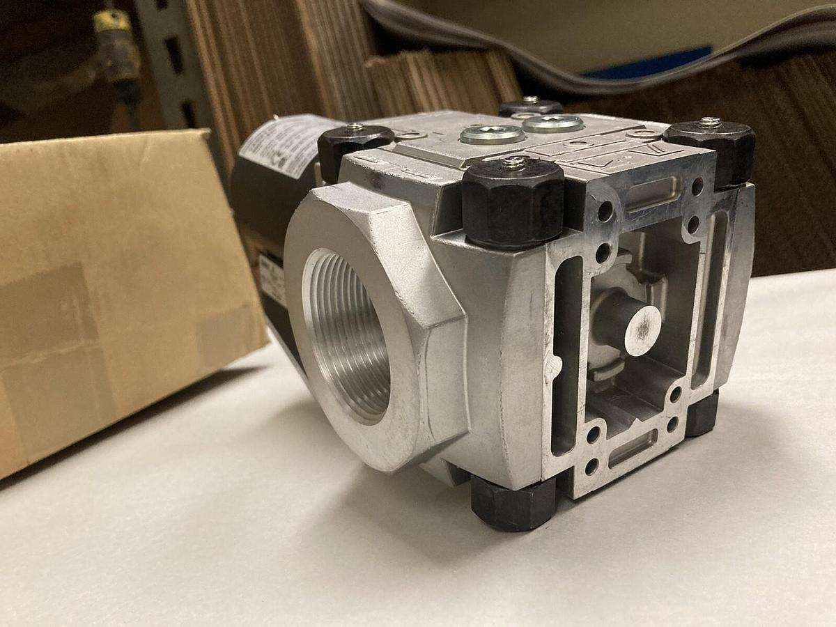 Krom Schroder,VAS2T40N/NQSl,Gas Solenoid Valve 120 VAC 50/60 Hz