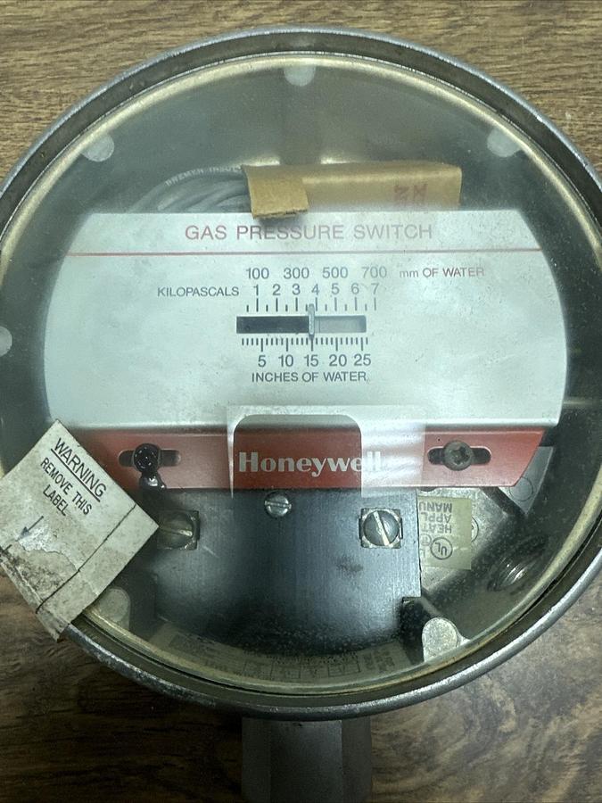 Honeywell,C437D-1005,Gas Air Pressure Switch