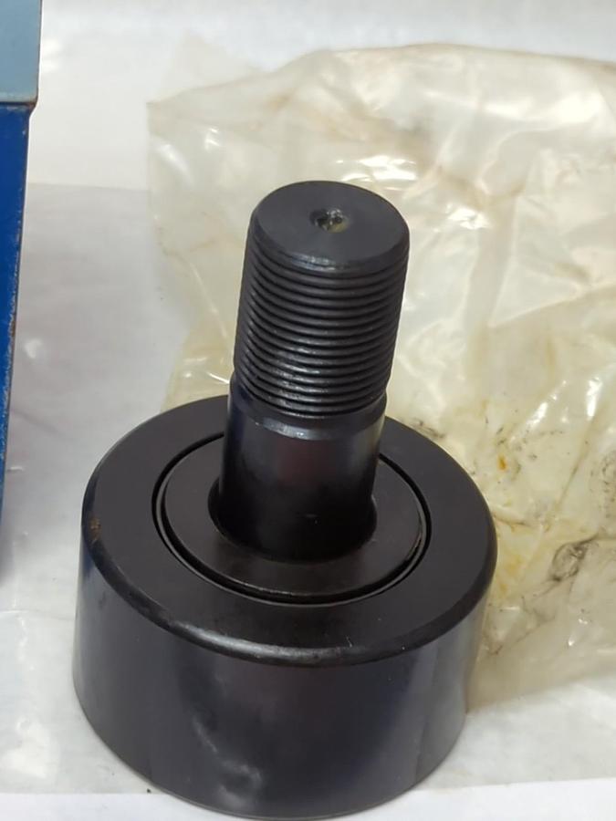 KOYO,CRS-44,CAM FOLLOWER REPLACES MCGILL CF-2-3/4-S NOS