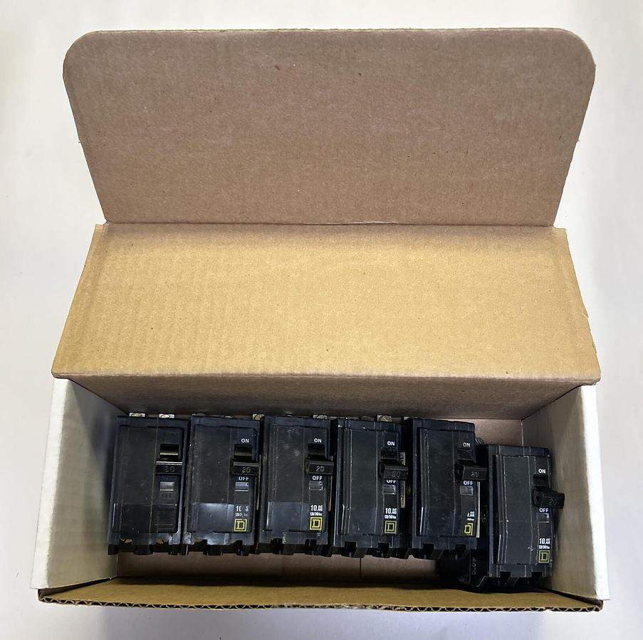 Used SQUARE D,QOB220,CIRCUIT BREAKER 20A 120/240V 2P LOT OF 6