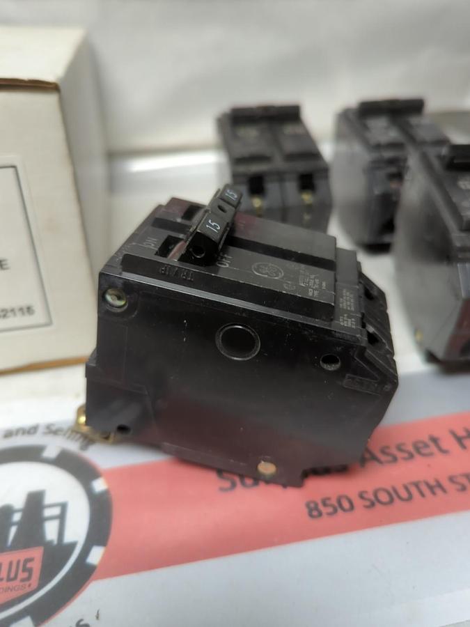 Used GENERAL ELECTRIC,THQB2115,CIRCUIT BREAKER 15 AMP 2-POLE LOT OF 4 PRE-OWNED
