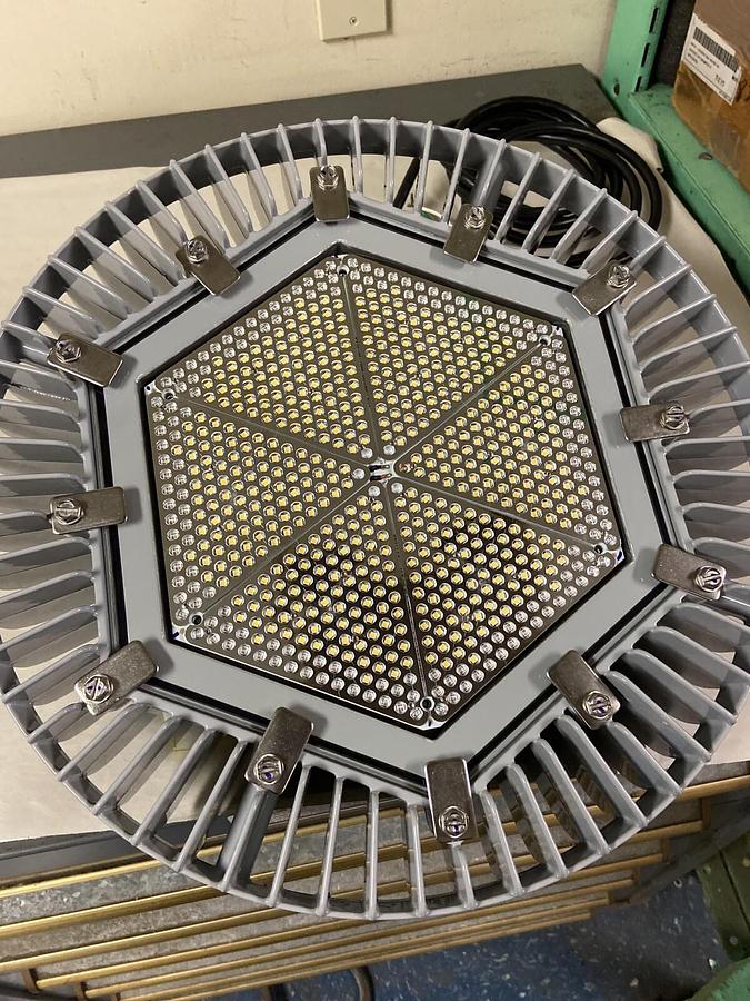 Used Dialight,HEU7MC2CNNWNGN,LED High Bay 19500 Lumen 129 Watt 5000K 100-277V