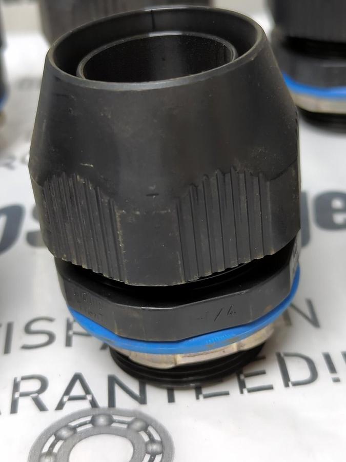 THOMAS & BETTS,1-1/4 INCH,STRAIGHT CONDUIT CONNECTOR LOT OF 6 MISSING BOX