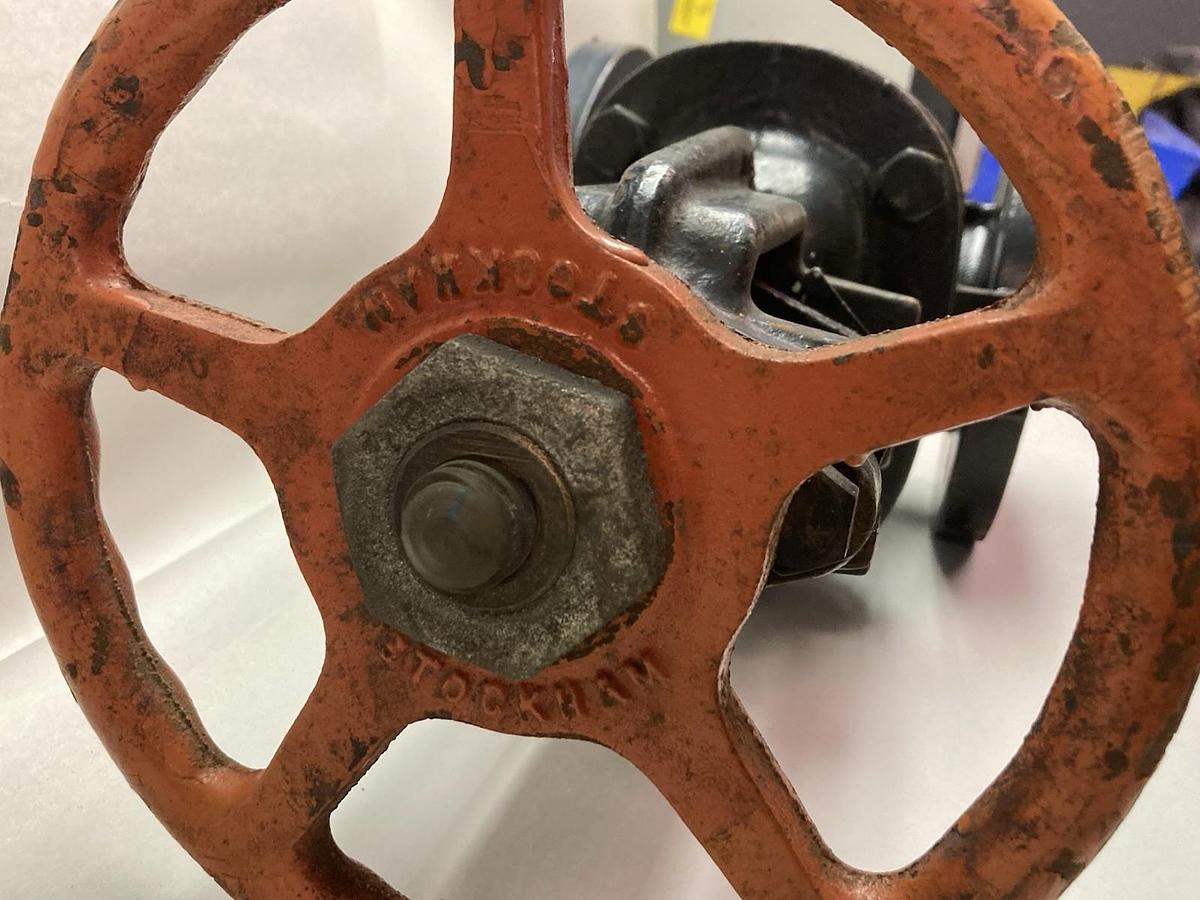 Used Stockham,1061-09,Bronze Gate Valve 2-1/2 Inch 125 S 200 CWP