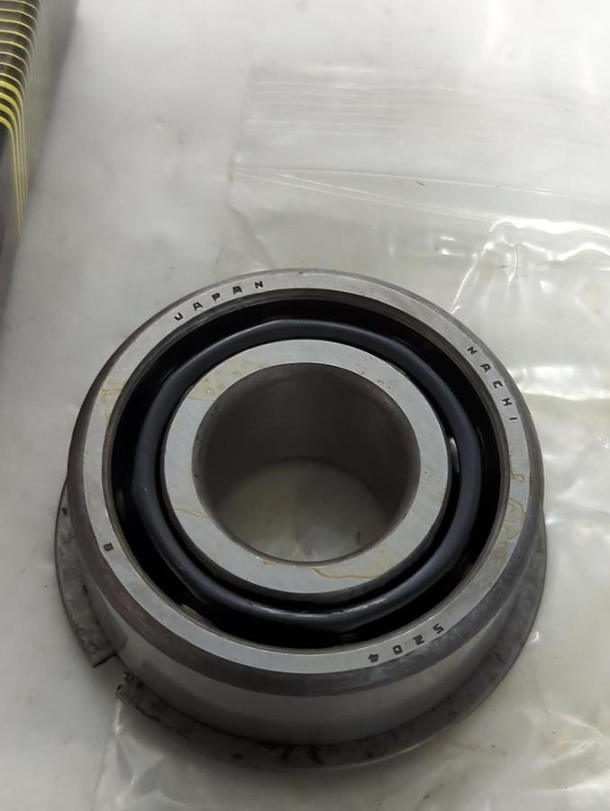 NACHI,5204A,DOUBLE ROW ANGULAR CONTACT BEARING W/ SNAP RING 20MM BORE NOS