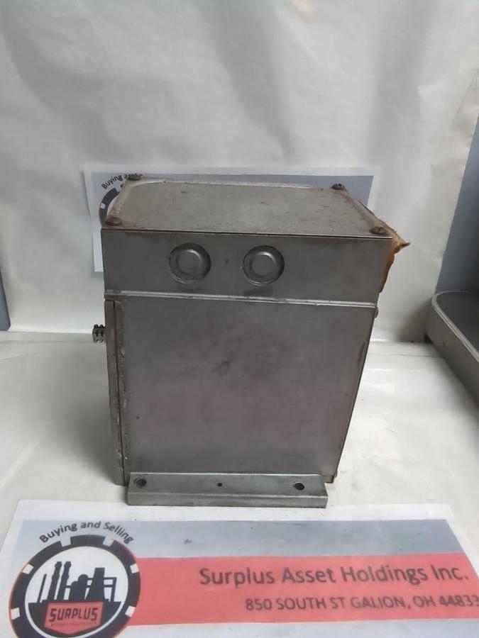 Used HONEYWELL,M944B1175,MODUTROL MOTOR 24V 50/60HZ .69 AMP 15 WATT PRE-OWNED