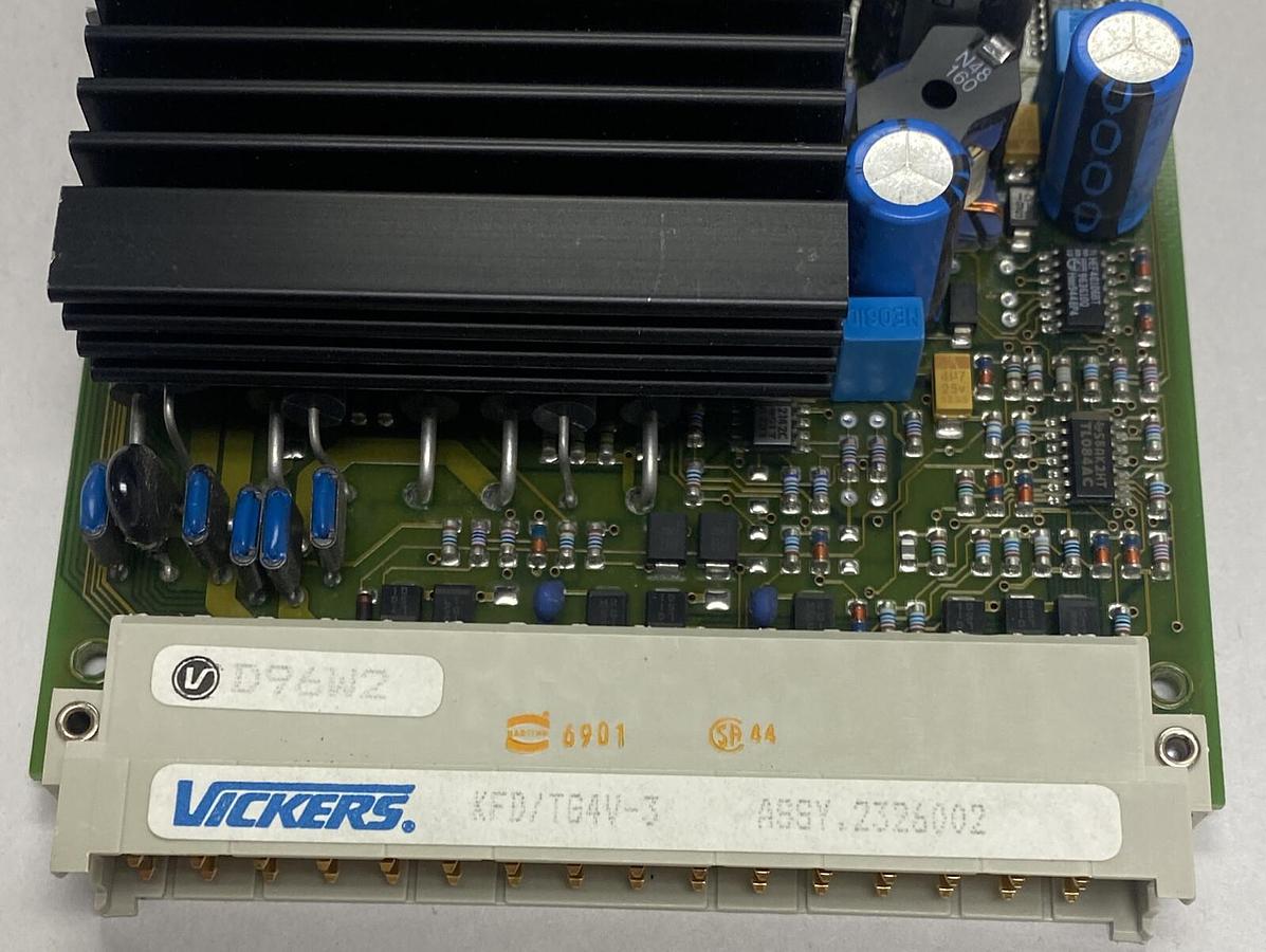 Used EATON VICKERS,EEA-PAM-533-A-32,AMPLIFIER CARD CONTROL BOARD