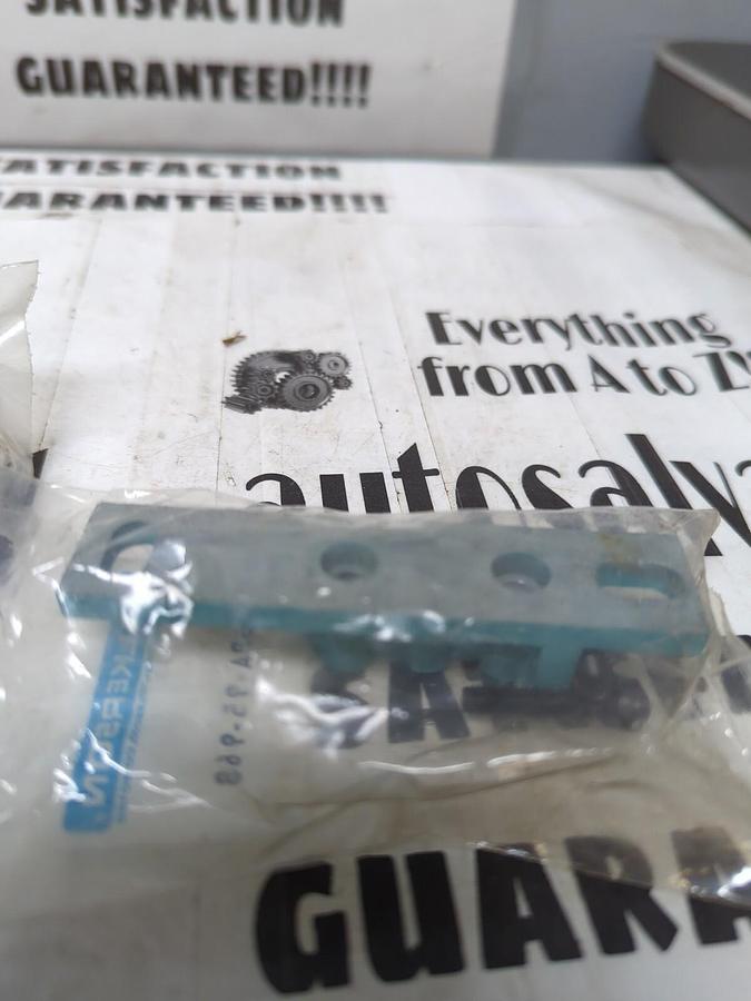 WILKERSON,GPA-95-968,WALL MOUNT BRACKET FOR MODULAR SLEEVE LOT OF 2 NEW