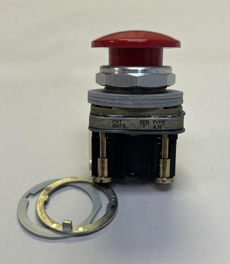 ALLEN BRADLEY,800T-D6A,RED MUSHROOM HEAD PUSH BUTTON NOS