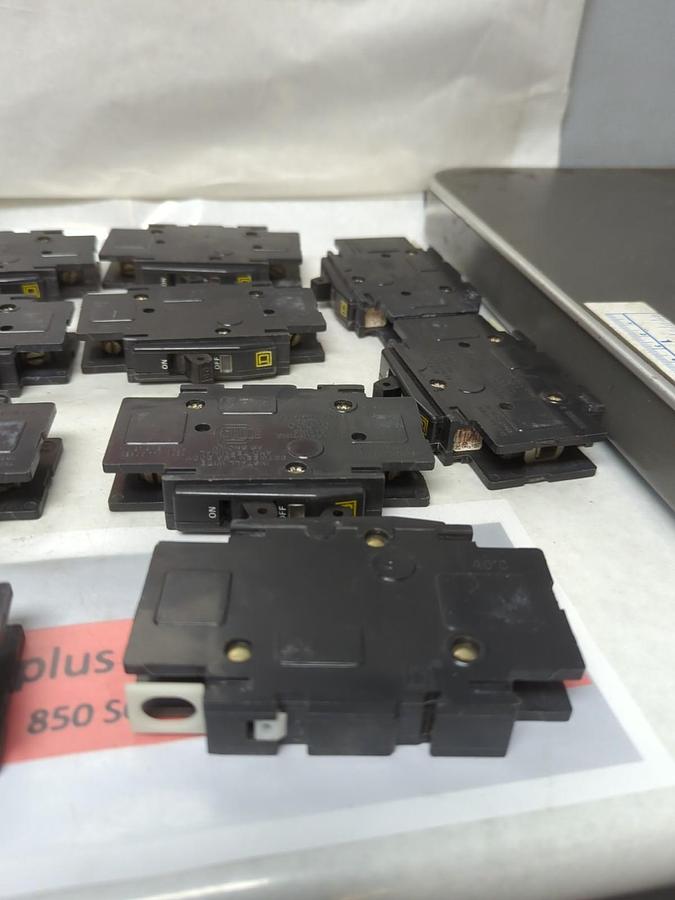 Used SQUARE D,Q0U140,CIRCUIT BREAKER 40 AMP 1-POLE LOT OF 10 PRE-OWNED