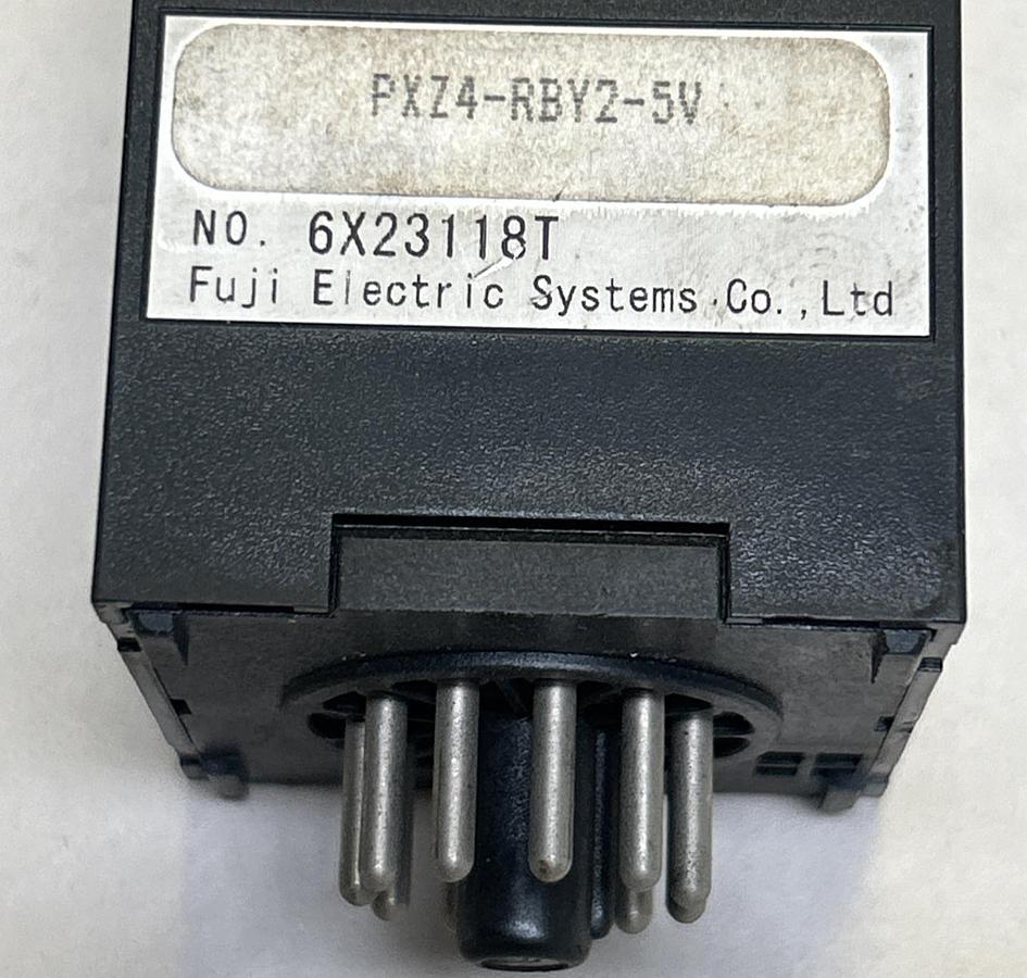 Used FUJI ELECTRIC,PXZ4-RBY2-5V,TEMPERATURE CONTROLLER