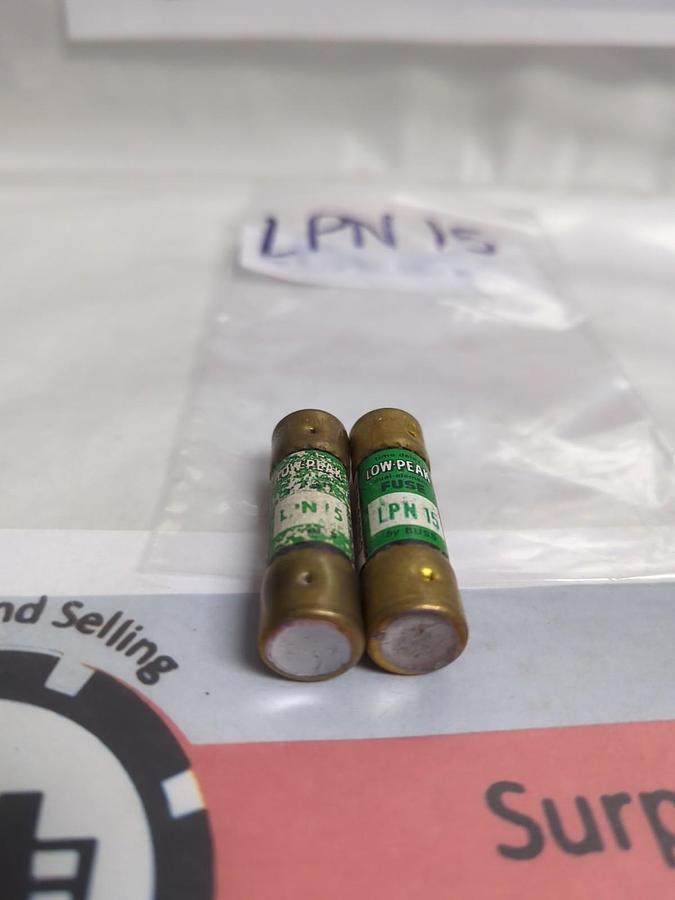 Used COOPER BUSSMANN,LPN-15,LOW-PEAK 15 AMP FUSE LOT OF 2 PRE-OWNED