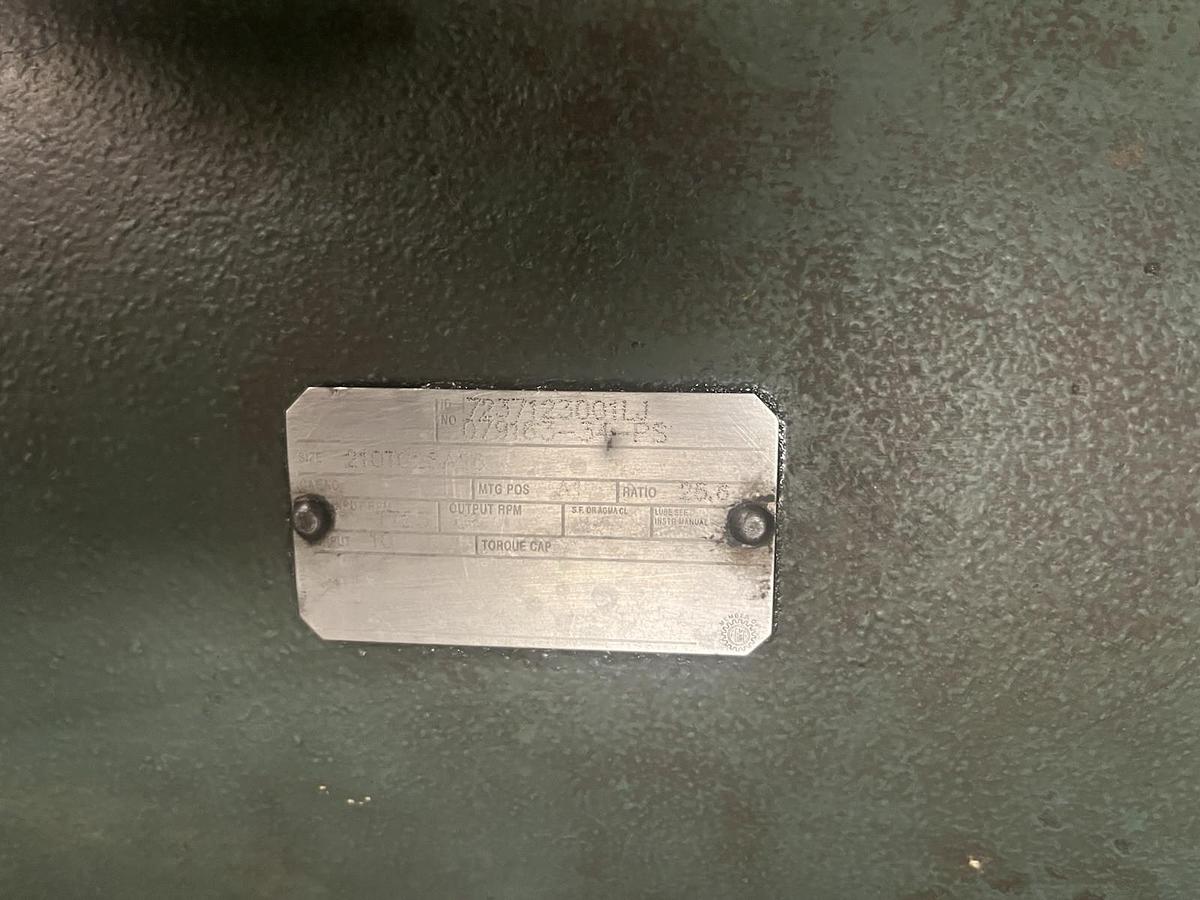 Used DODGE,079163-14-PS,210TC28A GEAR REDUCER RATIO 25.6 INPUT 10HP 1755RPM